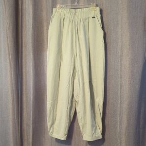 Savvi Women's Casual Pants in Light Green
